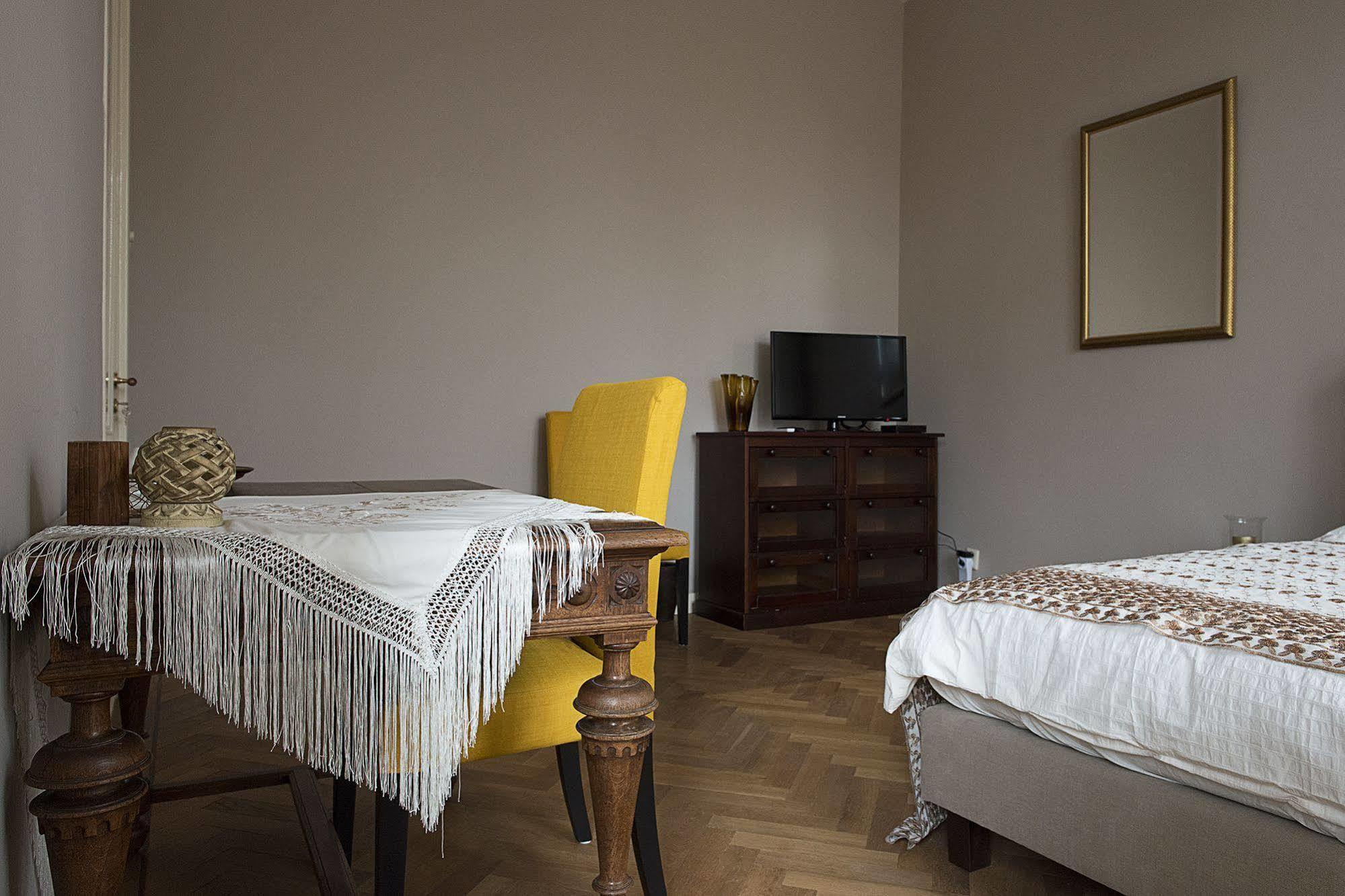 Jamila Suites Амерсфорт Экстерьер фото